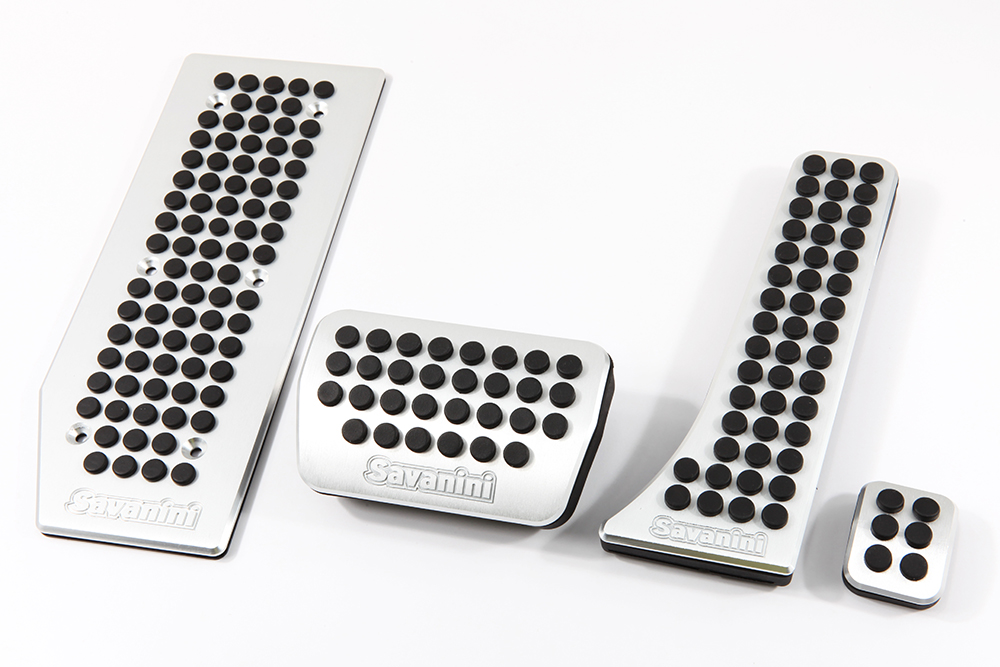 CAR PEDAL WITH NO DRILLING FOR BENZ C/E/S/GLK/GLC/SLK CLASS AT 